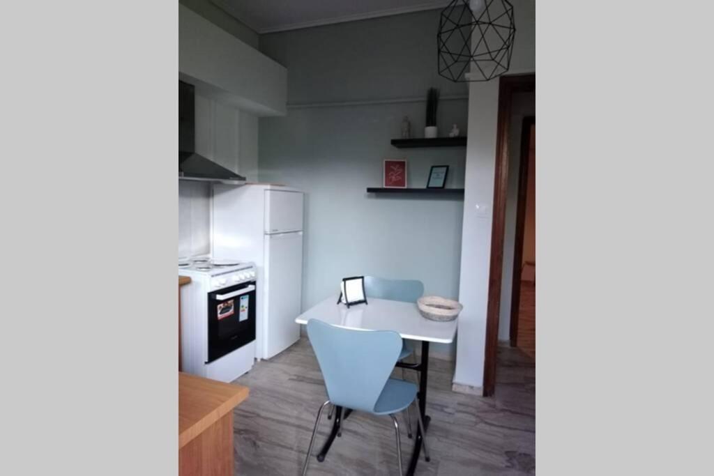 "Amelie" - Kalamata Centre Family Apartment Eksteriør billede